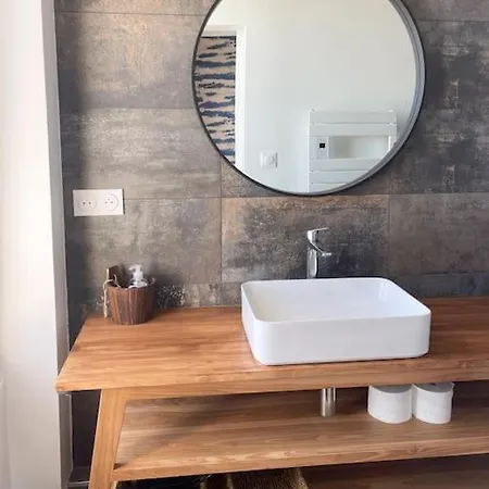 3p 70m2, Vue Mer, Et Port De Lomener