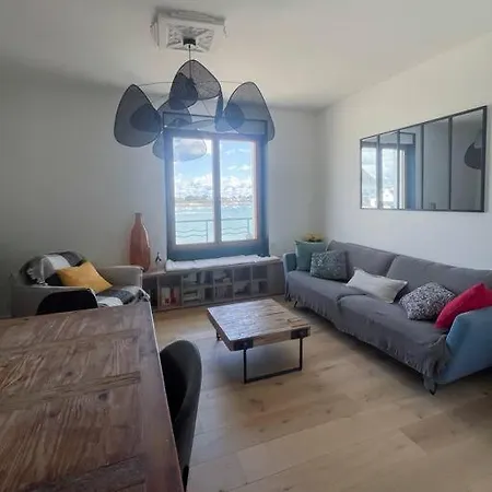 3p 70m2, Vue Mer, Et Port De Lomener アパート プロムール